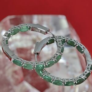 925 Sterling Silverl Hoop Earrings 3cm with Natural Emerald Gemstones